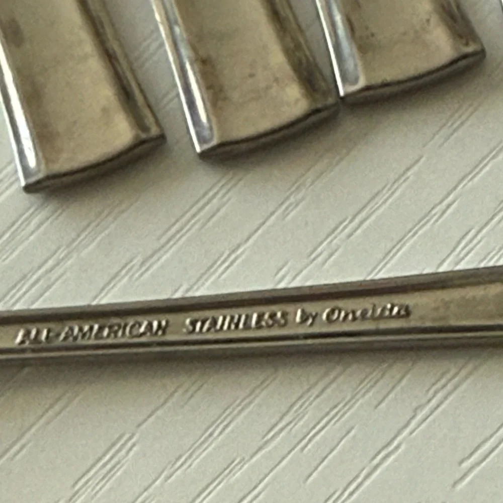 Oneida Stainless Lot of 12 Satin Saxon 6 inch Seafood Cocktail Forks Dinner